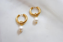 Load image into Gallery viewer, THE SEA SHELL HOOPS