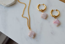 Load image into Gallery viewer, PINK AGATA "MARY" NECKLACE