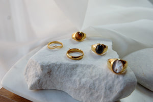 ONYX NOVA CLASSIC RING