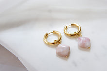 Load image into Gallery viewer, THE PINK AGATHA HOOP&#39;S
