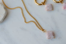 Load image into Gallery viewer, PINK AGATA &quot;MARY&quot; NECKLACE
