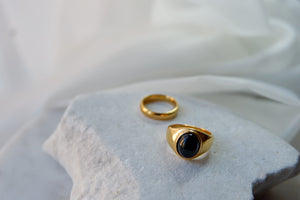 ONYX NOVA CLASSIC RING