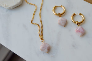 PINK AGATA "MARY" NECKLACE